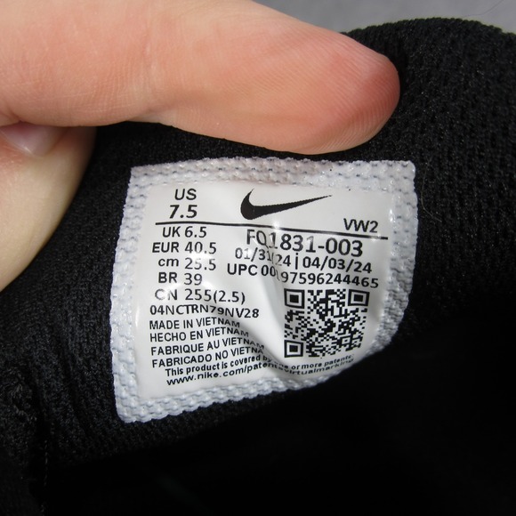 Nike MC Trainer 3‎ Workout Shoes 7.5 Black Lace Up Breathable Low Top FQ1831-003